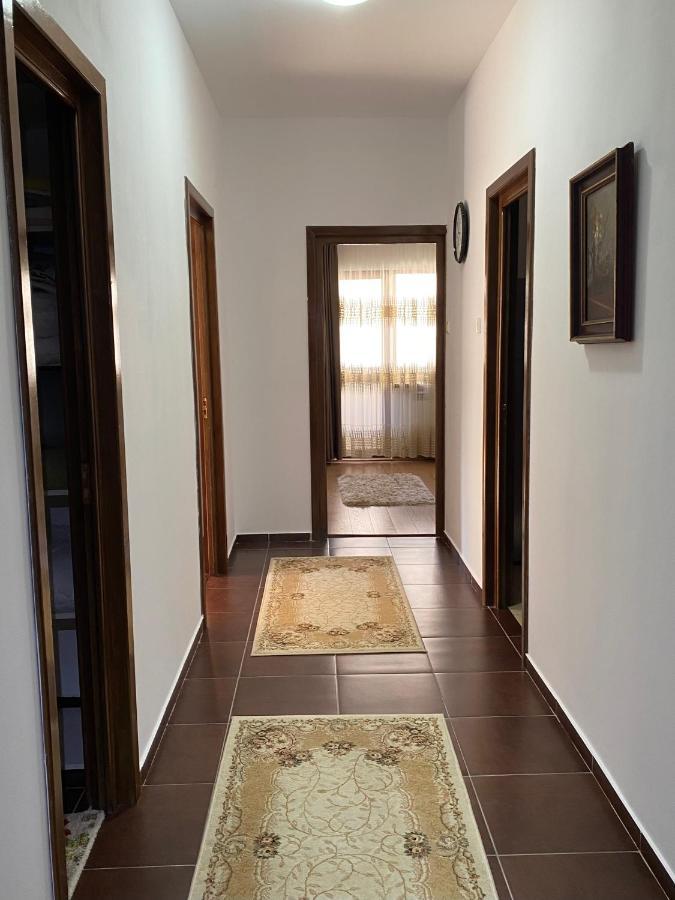 Peninsula Apartment, Констанца Екстериор снимка